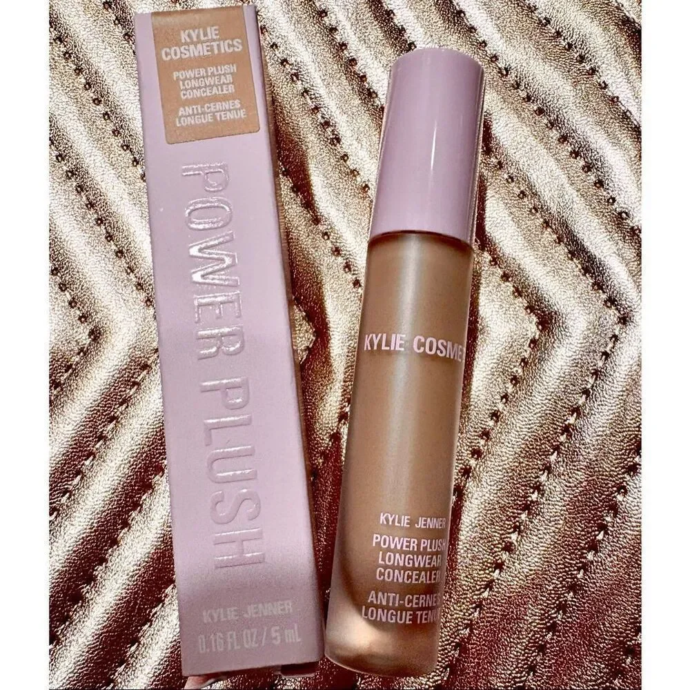 KYLIE COSMETICS - NWT Power Plush Longwear Concealer in 